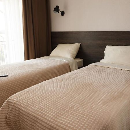 Colinele Aurii Cimislia Hotel Luaran gambar