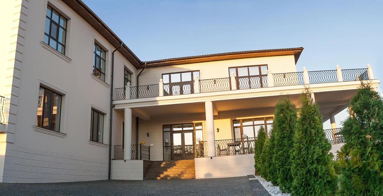 Colinele Aurii Cimislia Hotel Luaran gambar