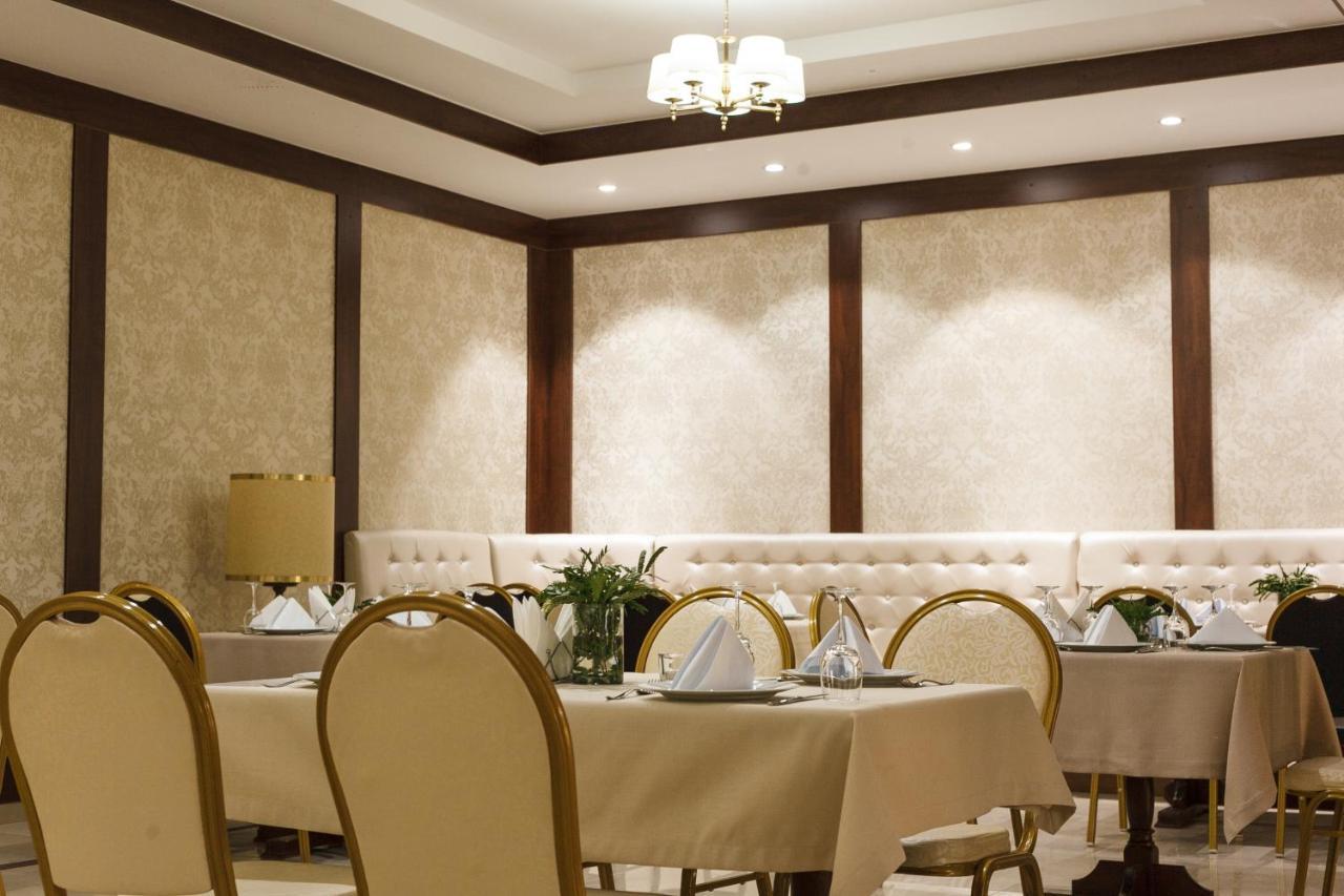 Colinele Aurii Cimislia Hotel Luaran gambar
