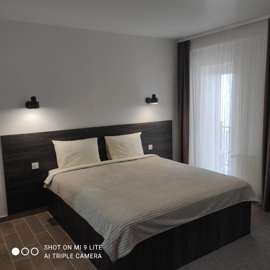 Colinele Aurii Cimislia Hotel Luaran gambar