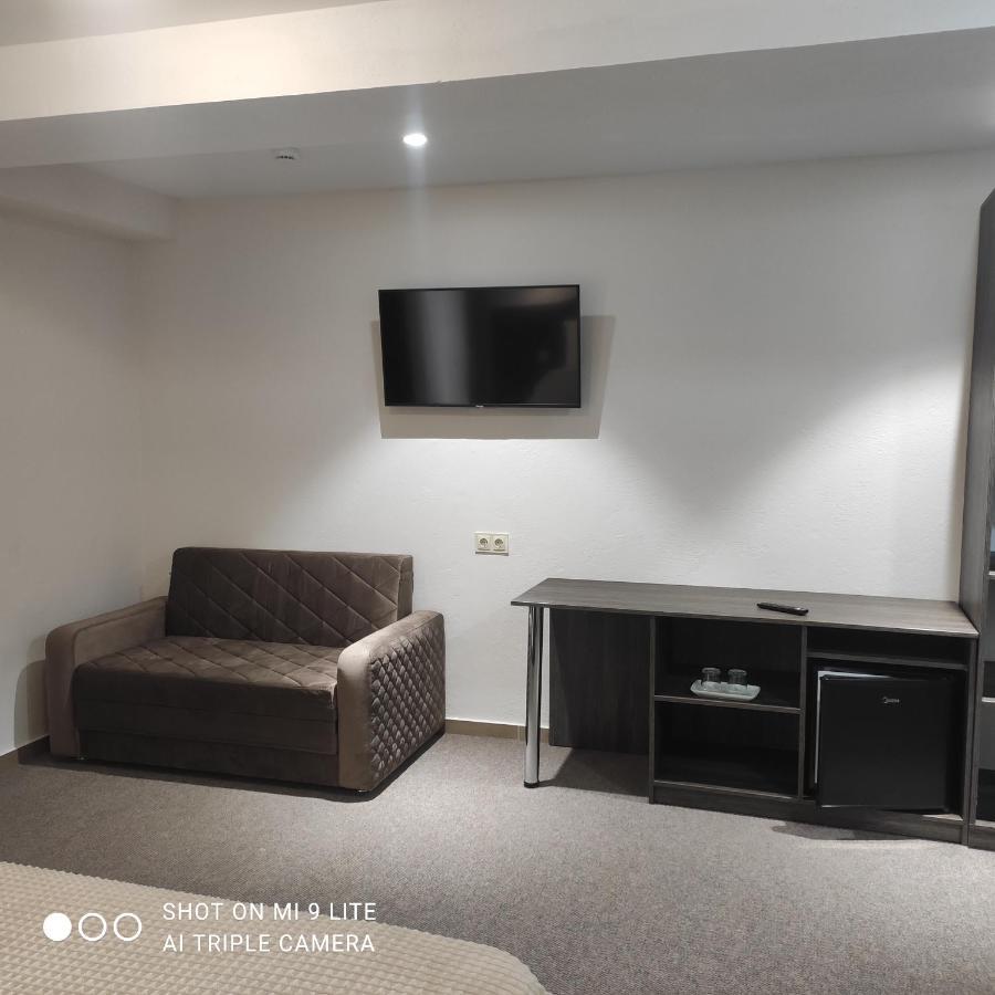 Colinele Aurii Cimislia Hotel Luaran gambar