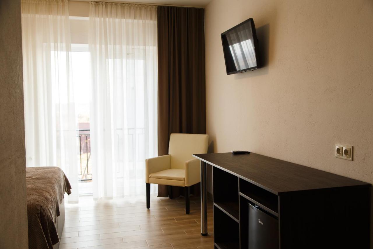 Colinele Aurii Cimislia Hotel Luaran gambar